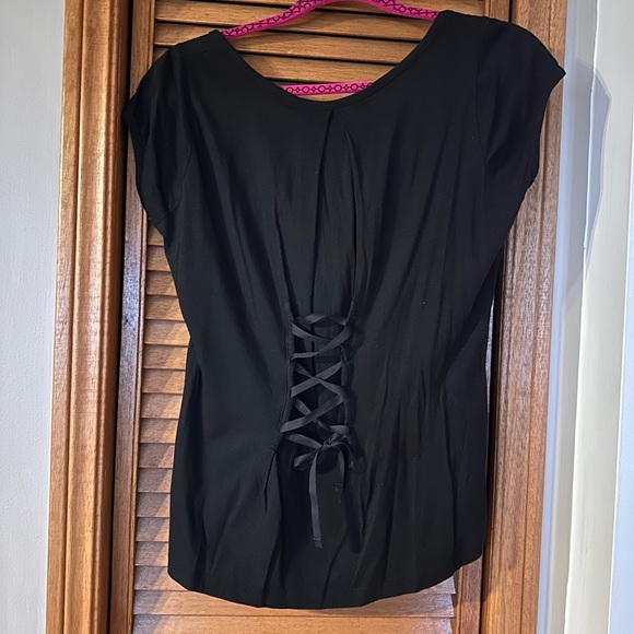 Beauty corset-back Guess tee - Picture 3 of 4